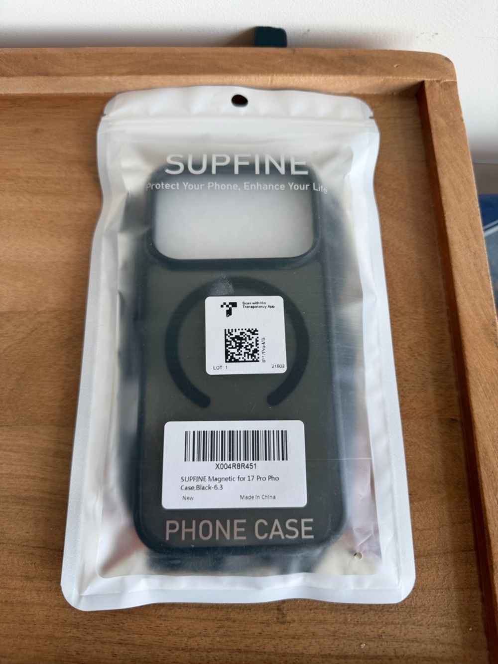 Black Magnetic Phone Case for iPhone 17 Pro